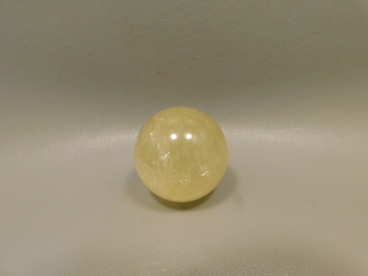 Honey Calcite Stone 1.4 inch Sphere Rock 35 mm Crystal Ball #O19
