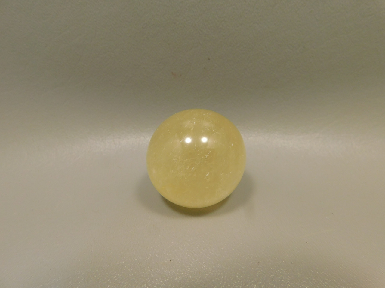 Honey Calcite Stone 1.4 inch Sphere Rock 35 mm Crystal Ball #O19