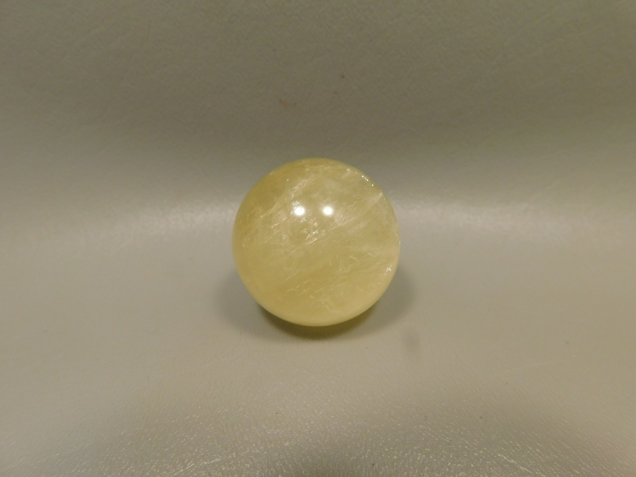 Honey Calcite Stone 1.4 inch Sphere Rock 35 mm Crystal Ball #O19