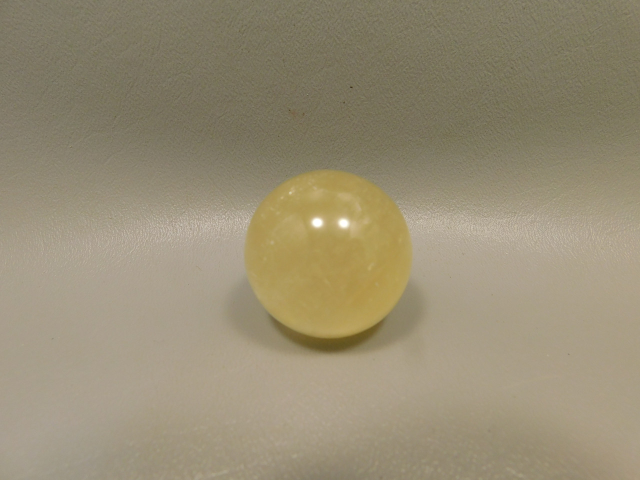 Honey Calcite Stone 1.4 inch Sphere Rock 35 mm Crystal Ball #O19