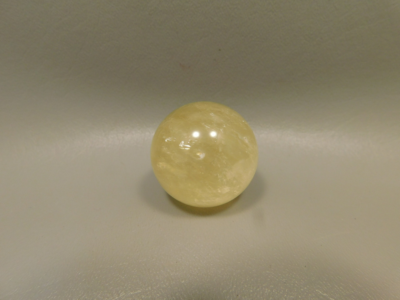 Honey Calcite Stone 1.4 inch Sphere Rock 35 mm Crystal Ball #O19