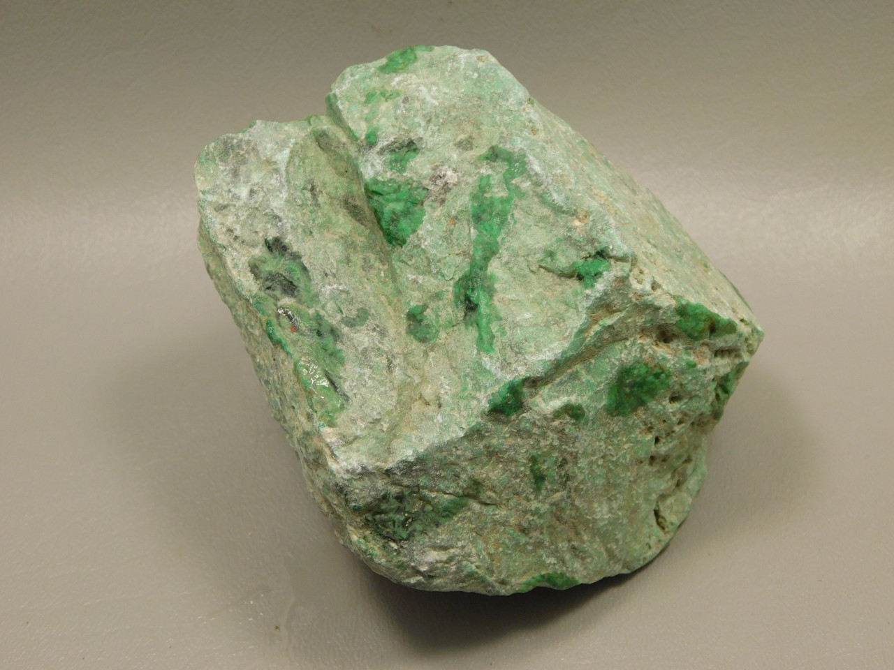 Maw Sit Sit Unpolished Lapidary Rough Rock Green Jade #O1