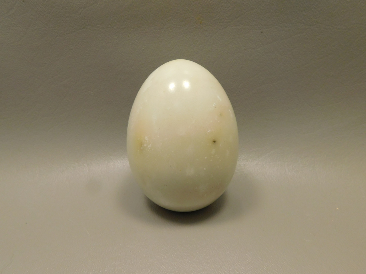 White Marble Stone Egg 2.83 inch California Rock #O11