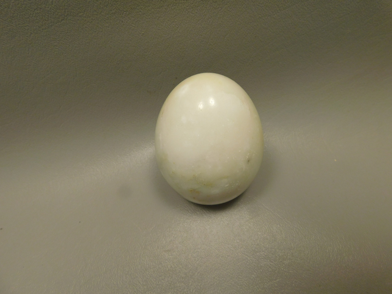 White Marble Stone Egg 2.83 inch California Rock #O11