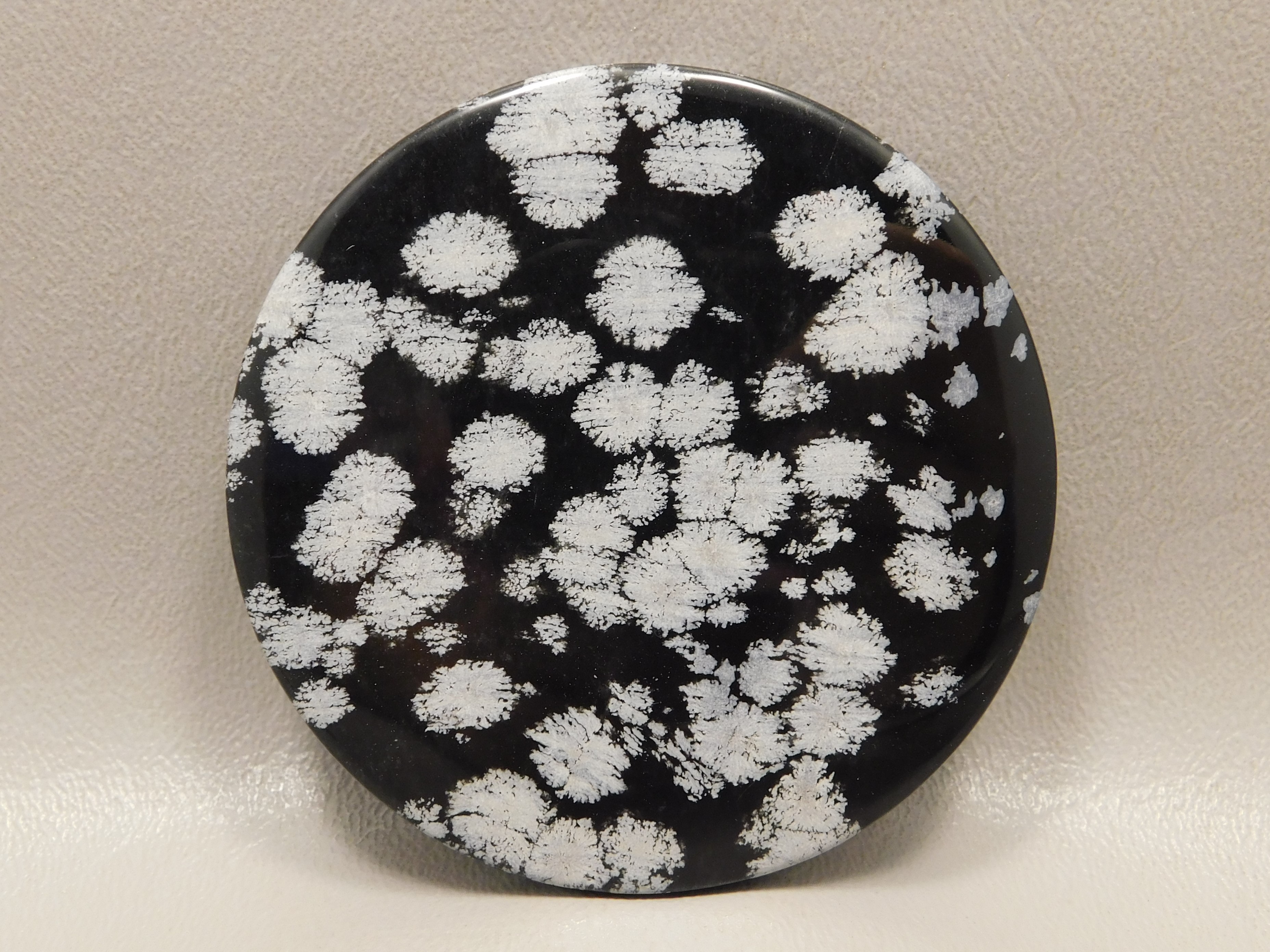 utah-rock-snowflake-obsidian