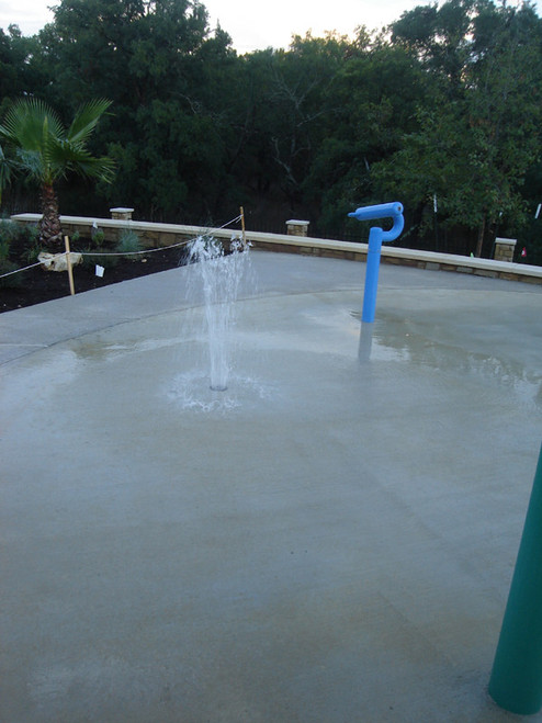 - Constructed of stainless steel material.  
- Nozzle: Brass material