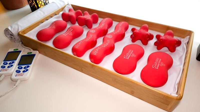 SYNERGY STONE COMPLETE ADVANCED Water-Free Hot Stone Massage Heating System Set of 10 Flame Natural-Matte
