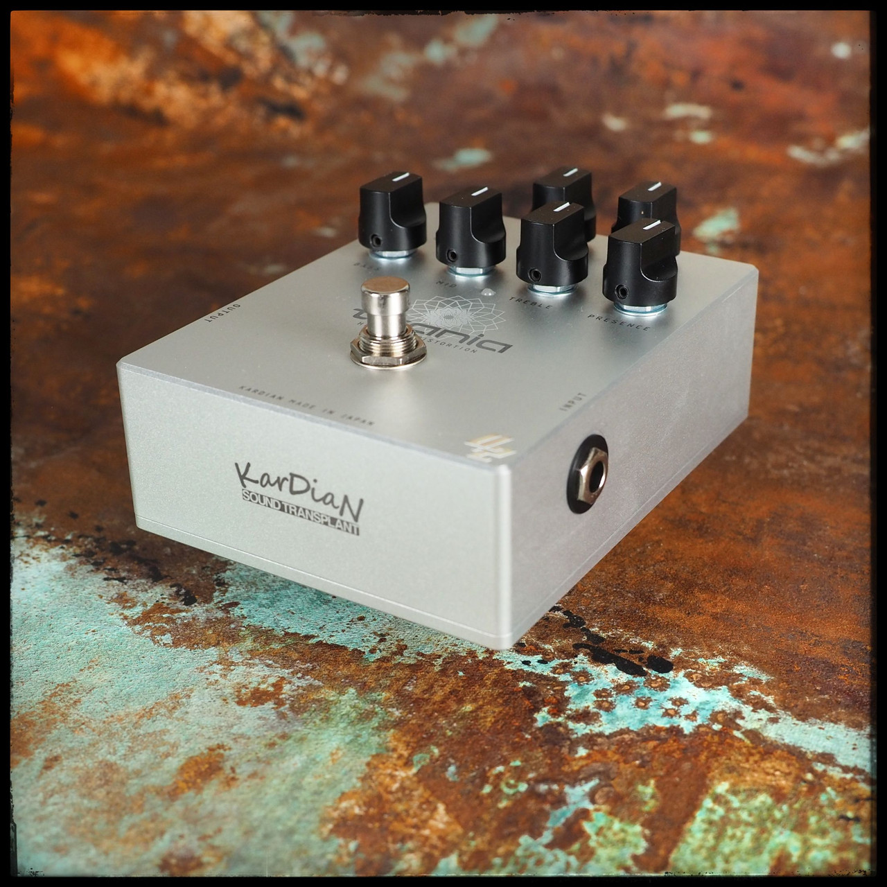 KarDiaN Titania Distortion v2 - El Diablo Amps & Guitars