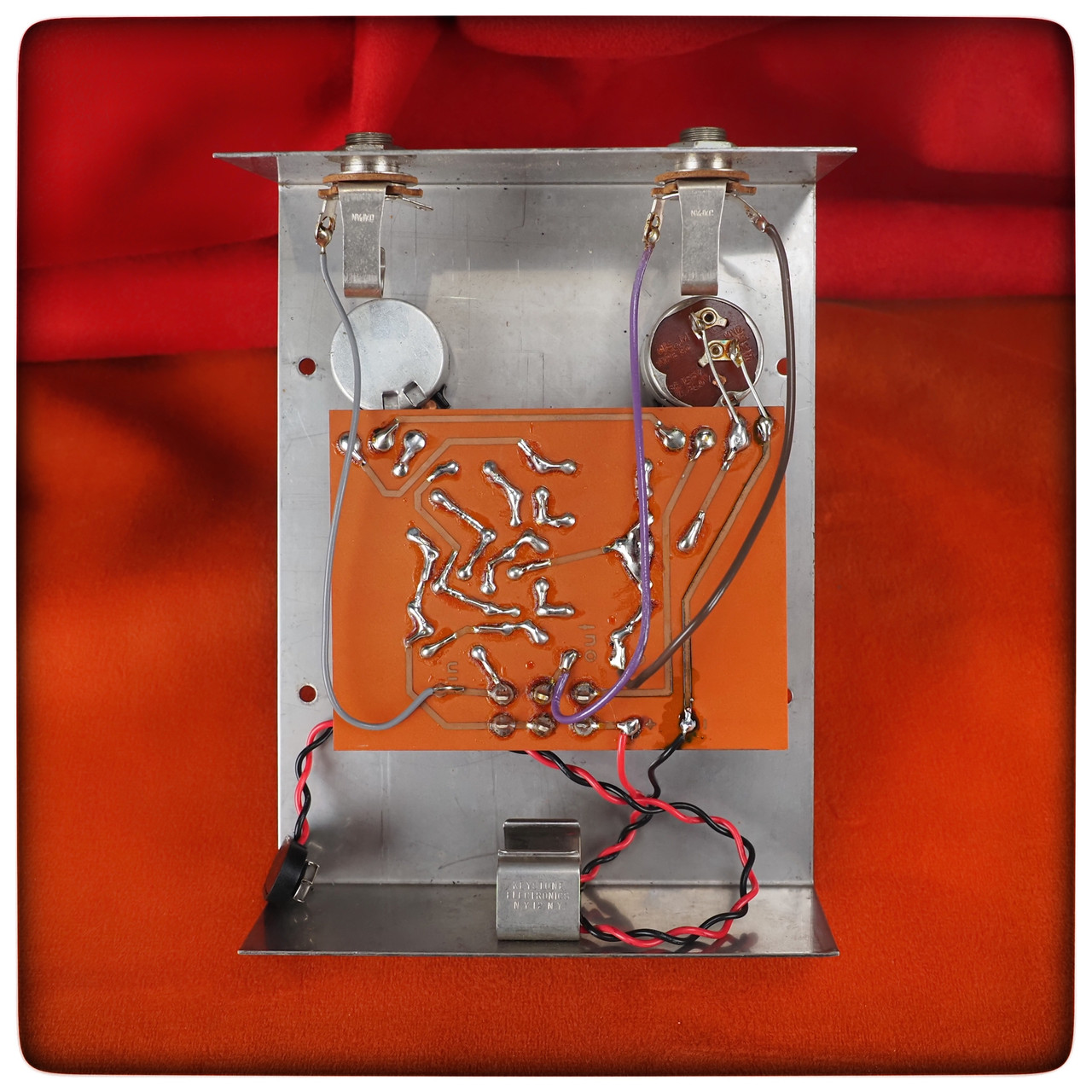 1968 Guild Foxey Lady 2-Knob Fuzz - El Diablo Amps & Guitars
