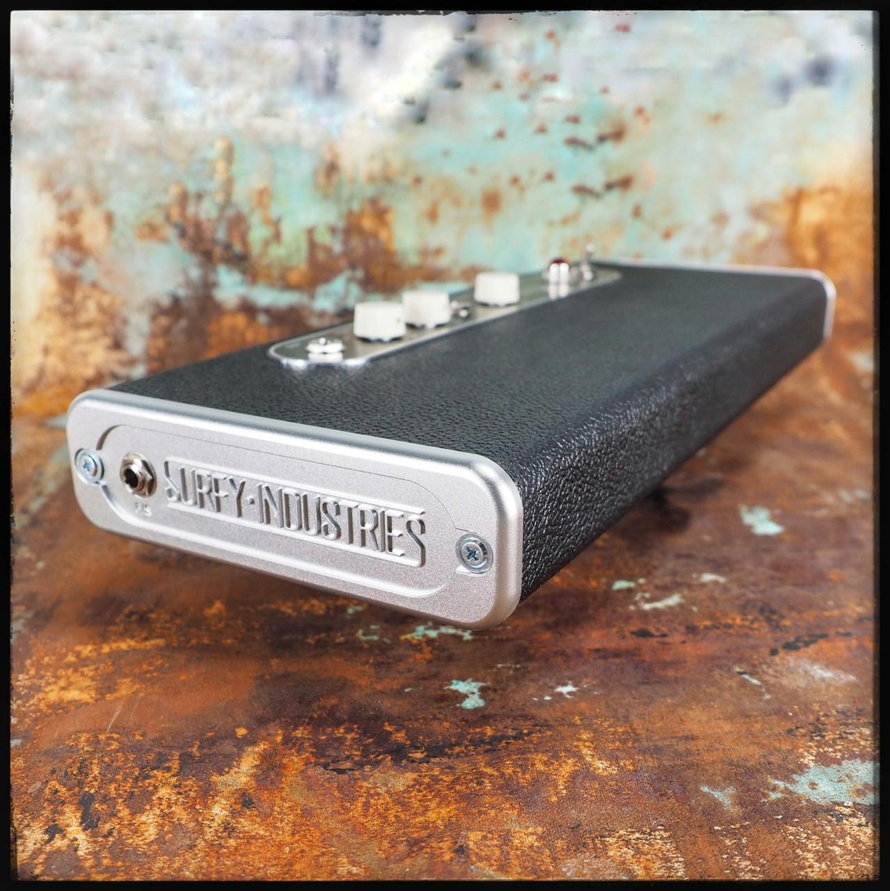 Surfy Industries SurfyBear Classic Reverb Unit 3.0 - Black - El
