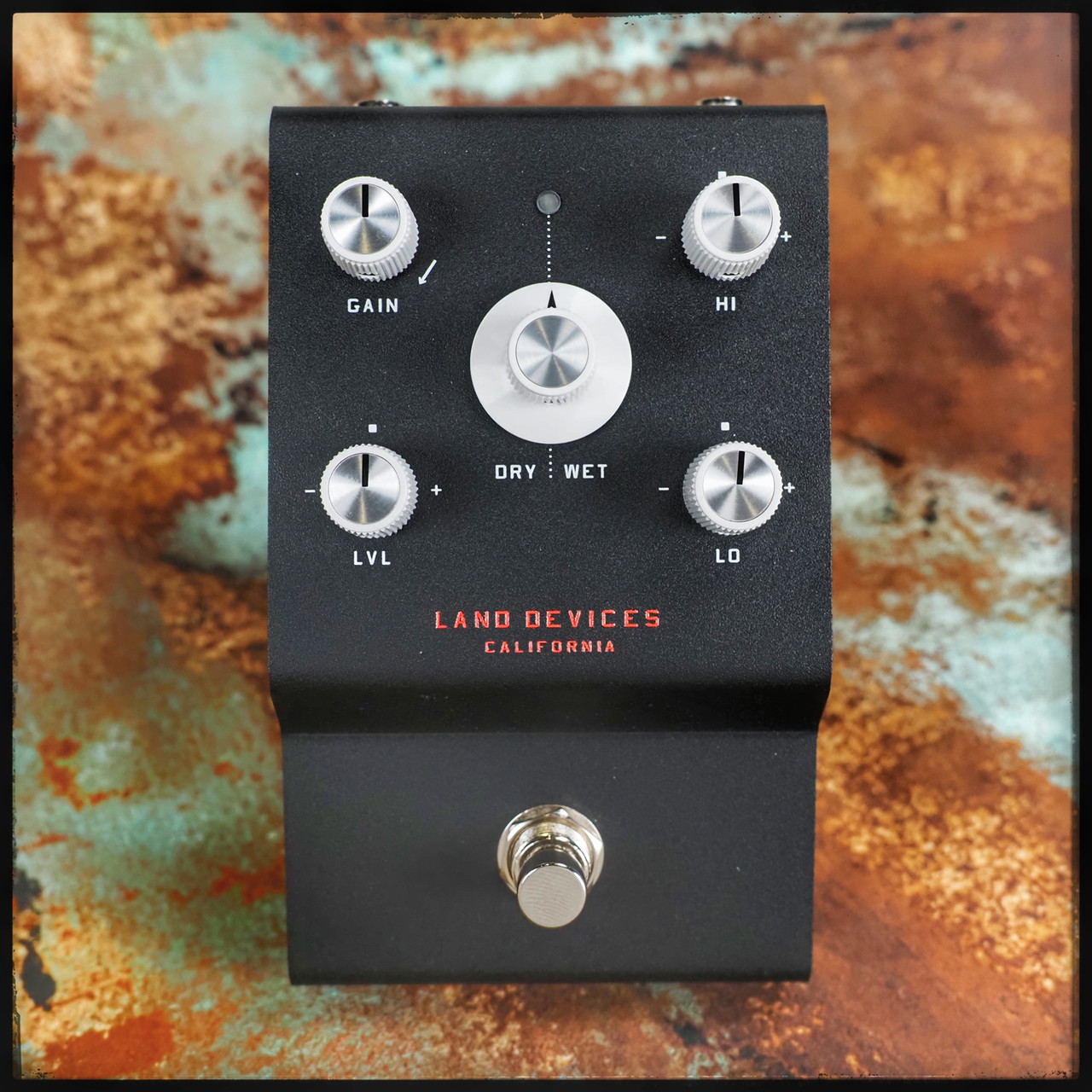 Land Devices Hunter Distortion - El Diablo Amps & Guitars