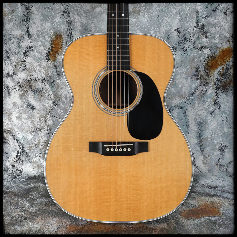2016 Martin 000-28 w/ LR Baggs Lyric