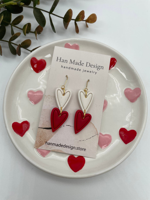 Cream/Red Heart Stack