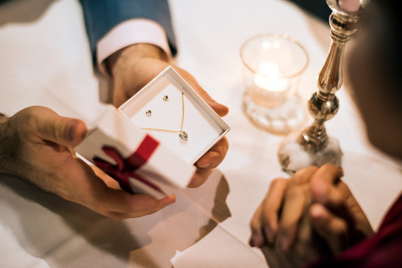 Brighten Your Romantic Moment: Propose with Moissanite