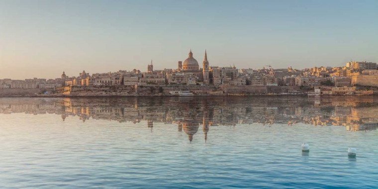 Frank Assaf Il porto e St. Pauls Cattedrale Anglicana a La Valletta, Malta Architettura cm41X82 Immagine su CARTA TELA PANNELLO CORNICE Orizzontale