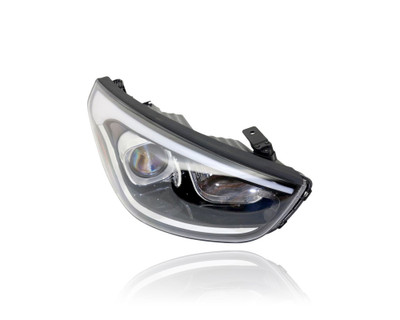 Headlight Assembly - Compatible/Replacement for '14-15 Hyundai Tucson - Halogen - Right Hand - Passenger - 921022S640 Headlight Assembly - Compatible/Replacement for '14-15 Hyundai Tucson - Halogen - Right Hand - Passenger - 921022S640
