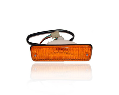 Turn Signal Light Assembly - Compatible/Replacement for '82-83 Honda Accord - Right Hand - Passenger - 33300SA5673 Turn Signal Light Assembly - Compatible/Replacement for '82-83 Honda Accord - Right Hand - Passenger - 33300SA5673