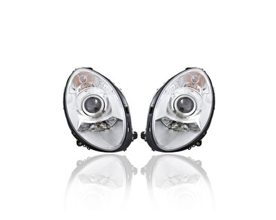 Headlight Assembly - Compatible/Replacement for '06-10 Mercedes-Benz R-Class - Xenon - Pair, Left Driver + Right Passenger Set - 2518202461, 2518202361 - CAPA Headlight Assembly - Compatible/Replacement for '06-10 Mercedes-Benz R-Class - Xenon - Pair, Left Driver + Right Passenger Set - 2518202461, 2518202361 - CAPA