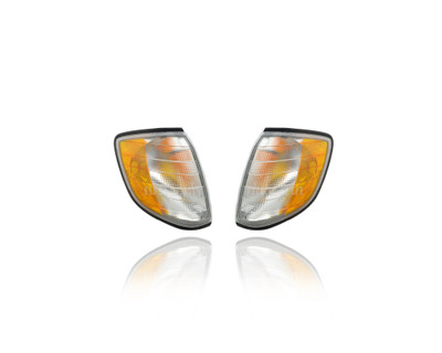 Cornering Light Assembly For MB2521106; MB2520106 95-99 Mercedes-Benz MB140 S-Class Sedan - Pair Left and Right Cornering Light Assembly For MB2521106; MB2520106 95-99 Mercedes-Benz MB140 S-Class Sedan - Pair Left and Right