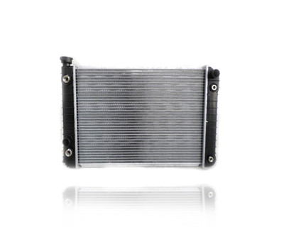 Radiator For 204 84-88 Chevrolet S10 S15 Blazer Jimmy V6 2.8L - With External Oil Cooler, Plastic Tank Aluminum Core, 2-Row Radiator For 204 84-88 Chevrolet S10 S15 Blazer Jimmy V6 2.8L - With External Oil Cooler, Plastic Tank Aluminum Core, 2-Row