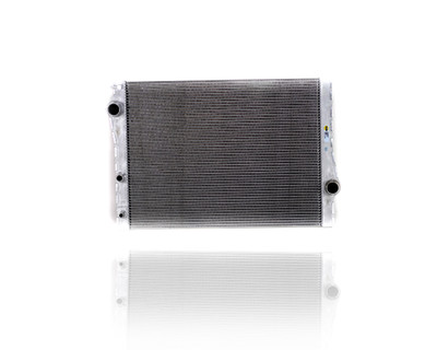 Radiator For 14-15 BMW X5, 16-18 X5-E-Hybrid, 15-16 X6 3.0L L6 Turbo-Engine - Plastic Tank Aluminum Core - 17117807624
