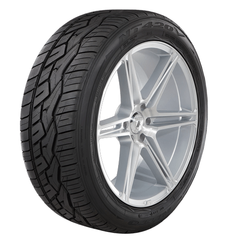 NT420V - 295/30R22, 103 V, XL, 22in(Rim), 29.02in(Tire), Max Load: 1929lb, Load and Speed Rating: 103 V, Load Range: XL - 4981910523147