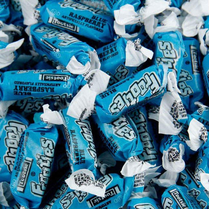 bonbonero レトロ　ミルク×ブルー Blue Raspberry Frooties (4320pc) | Gumballs.com