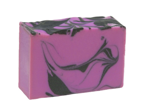 Joop Type Soap, masculine and oriental with notes of citrus and orange blossom, a heart of jasmine and cinnamon and the warmth of patchouli, cedar and vanilla.