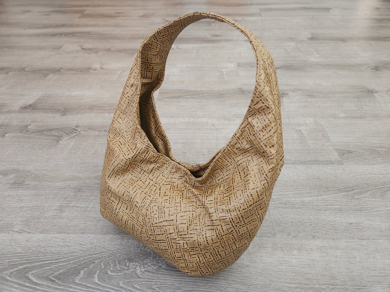 Retro Leather Handbag in Original Stamped Design, Alyna Fgalaze