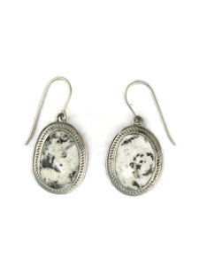 White Buffalo Earrings by Lyle Piaso (ER8146) White Buffalo Earrings by Lyle Piaso (ER8146)