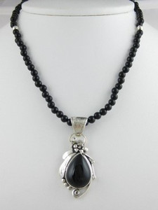 Sterling Silver Onyx Bead Necklace (NK0303)