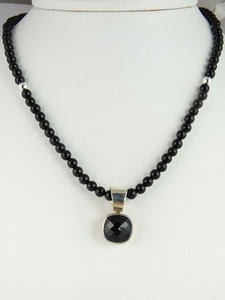 Silver Onyx Bead Necklace Silver Onyx Bead Necklace