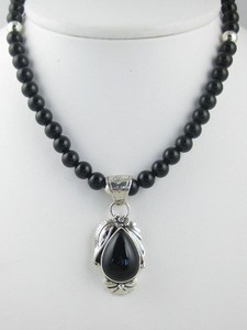 Sterling Silver & Onyx Bead Necklace (NK2345) Sterling Silver & Onyx Bead Necklace (NK2345)