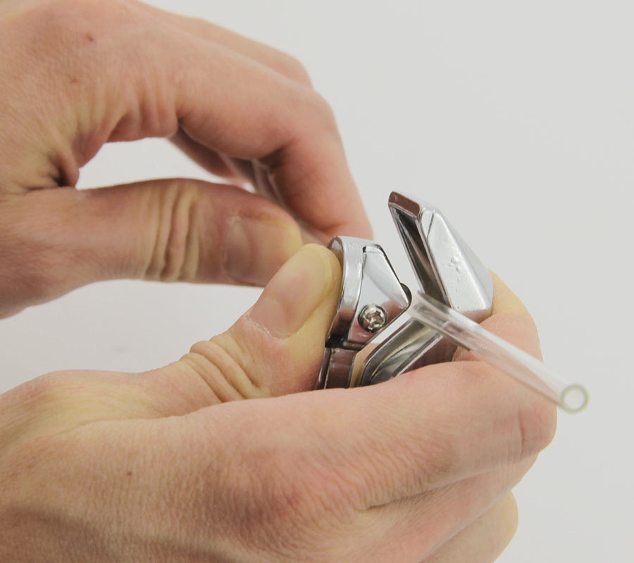 Cutter for glass tubing