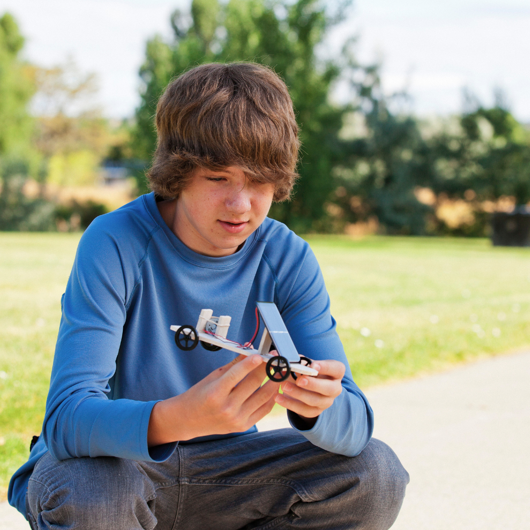 Make It At Home - DIY Build Your Own RC Car Kit - Buildable Model - Wooden  Cars to Build & Paint - STEAM & STEM Kits Project - Crafts for Boys