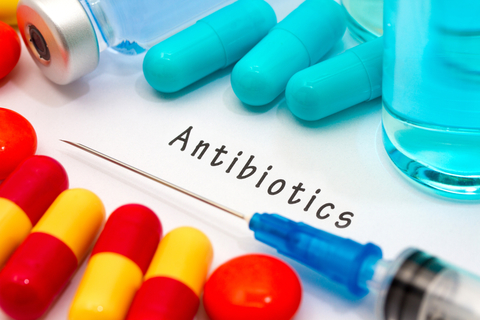 antibiotics-dreamstime-xs-62238514.jpg