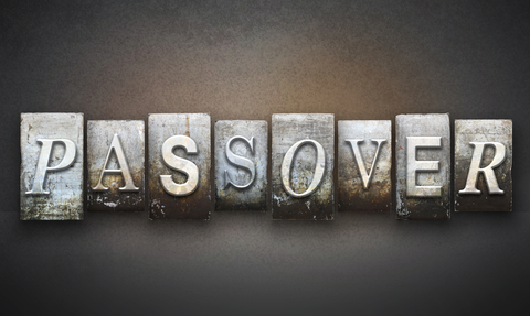 passover-letters-dreamstime-xs-44559751.jpg