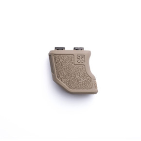 TIGER CLAW M-LOK VERTICAL FORWARD GRIP FDE 430111319 TIGER CLAW M-LOK VERTICAL FORWARD GRIP FDE 430111319