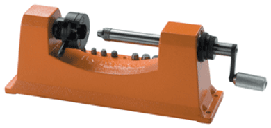 LYMAN CASE TRIMMER WITHCARBIDE CUTTER & 9 PILOTS 7862009