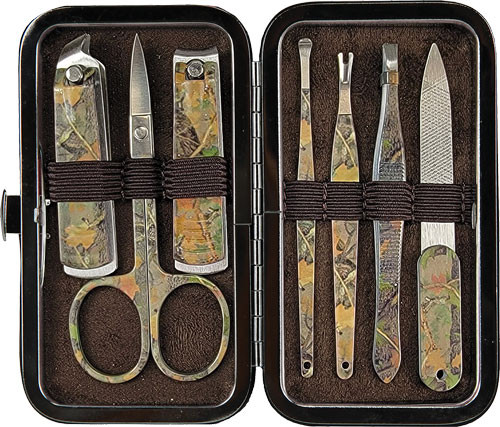RIVERS EDGE MENS 7 PIECEMANICURE SET GREEN CAMO 282