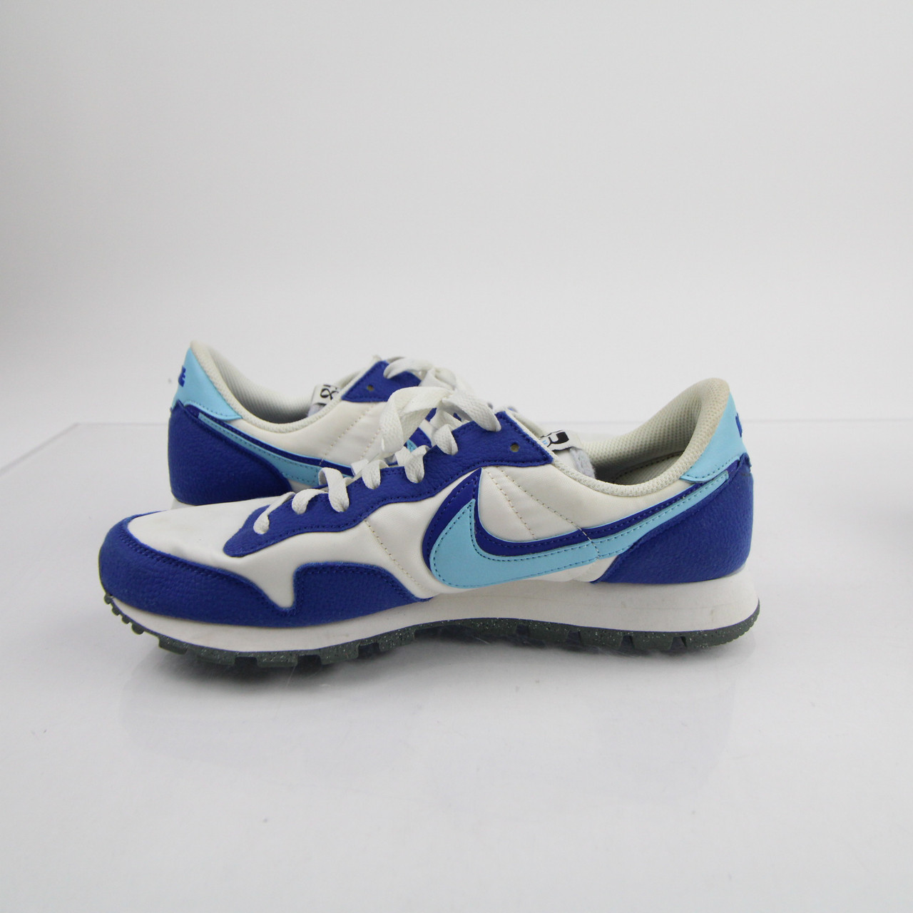 used nike running shoes
