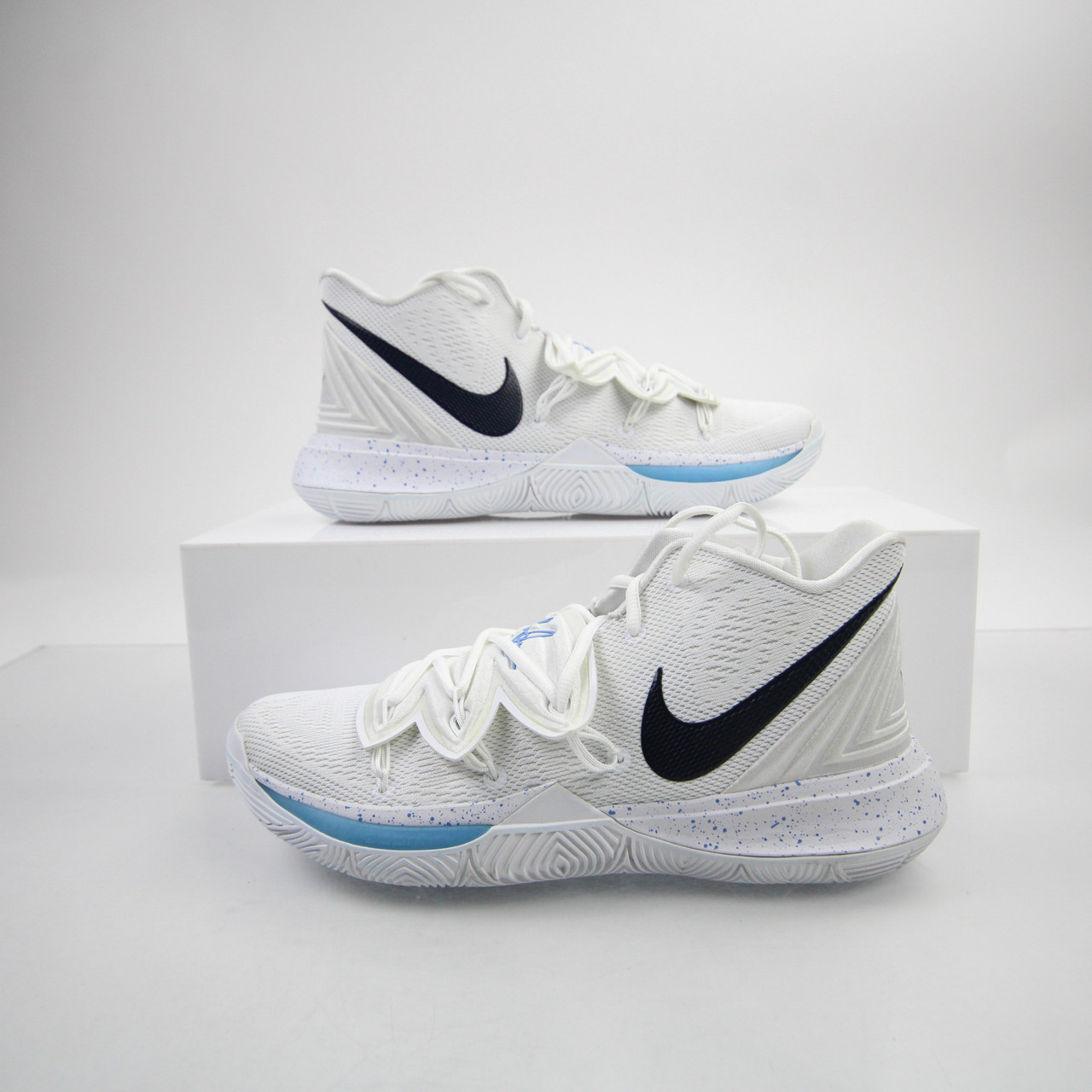 Villanova Wildcats Nike Kyrie Basketball Shoe Men's White New-SHOE