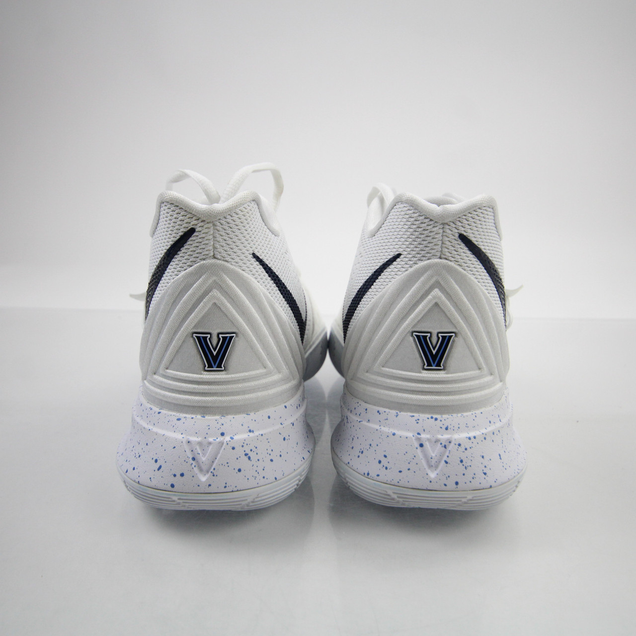 Villanova Wildcats Nike Kyrie Basketball Shoe Men's White New-SHOE