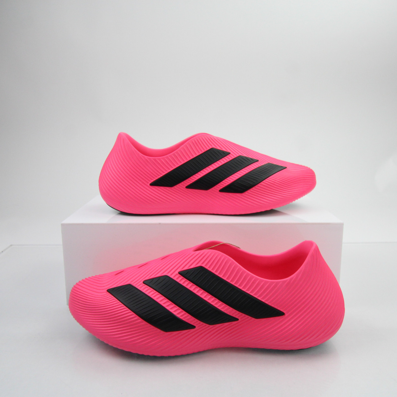 adidas Casual Shoes Men display picture 1
