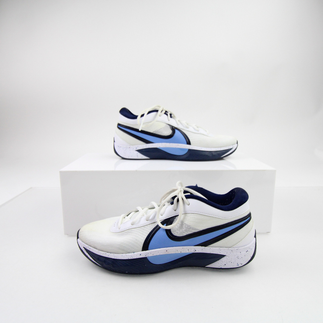 Villanova Wildcats Nike Giannis Basketball Shoe Women's White New