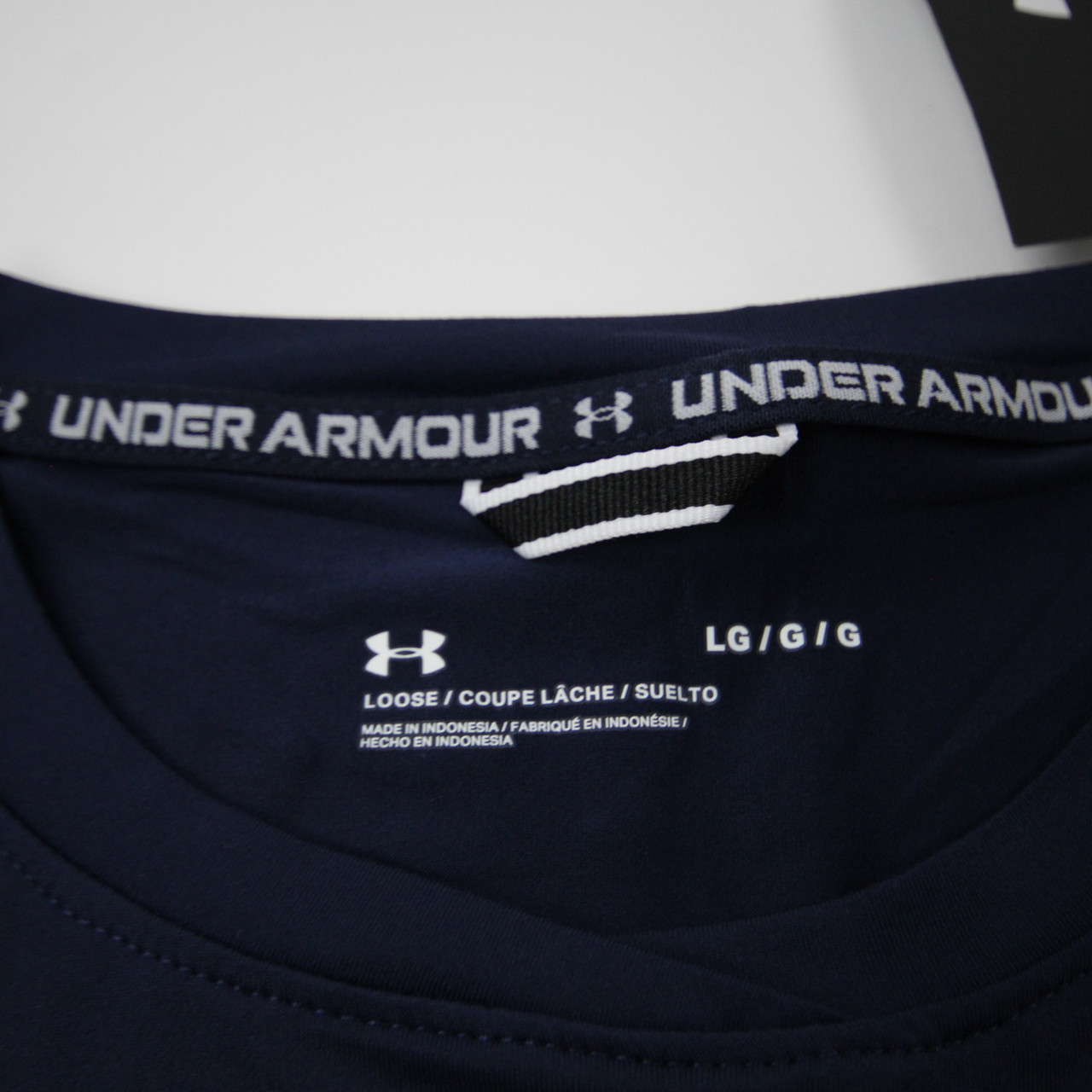 Under Armour Long Sleeve Shirt Men's Navy New with Tags L