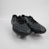 Under Armour Soccer Cleat Women's Black New without Box 7.5 04