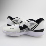 Nike Kyrie Basketball Shoe Men's White/Black Used 16-SHOE-017818