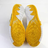 Nike Kyrie Basketball Shoe Men's Yellow Used 13.5 SHOE-020005
