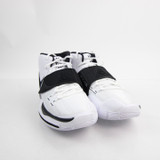 Nike Kyrie Basketball Shoe Men's White/Black New without Box 18-SHOE-020131